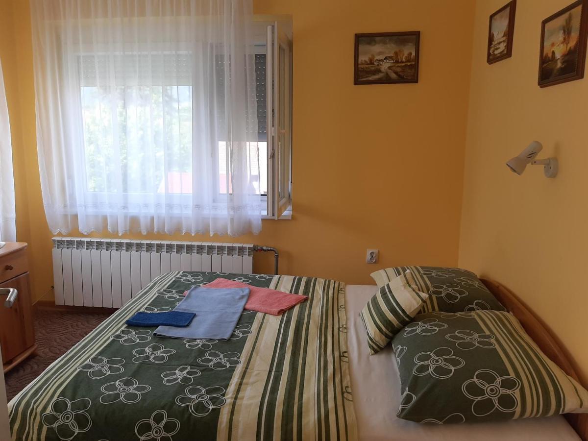 Hotel Rozsa Vendeghaz Visegrád Zewnętrze zdjęcie
